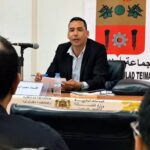 في ندوة “لما يصلح الأدب اليوم؟” ضمن فعاليات المعرض الجهوي للكتاب والقراءة بأولاد تايمة، إلى جانب أساتذة أجلاء.